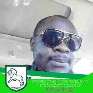 Meet your Posher, Cyril